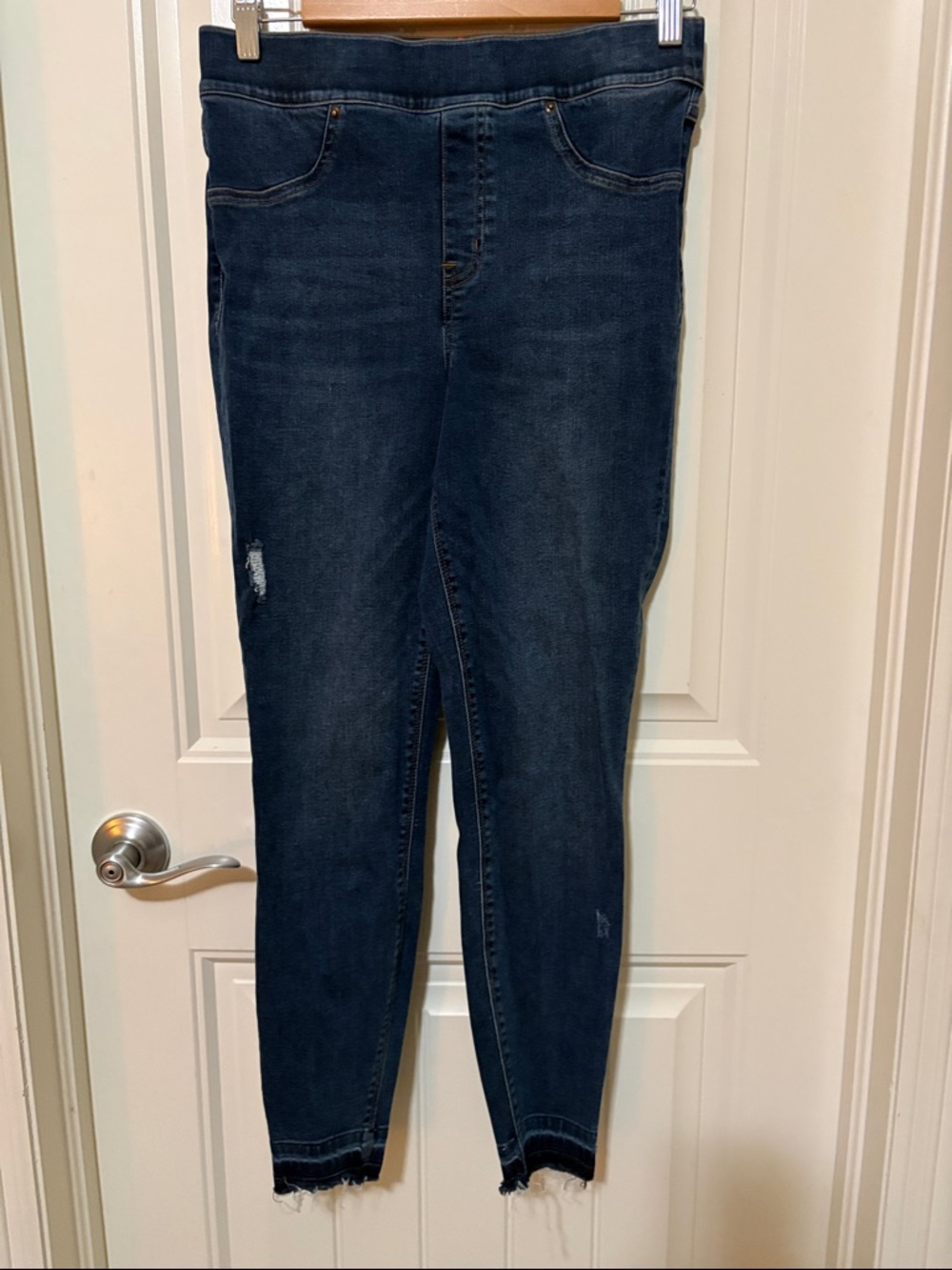 Spanx Distressed Women’s Stretch Skinny Jeans